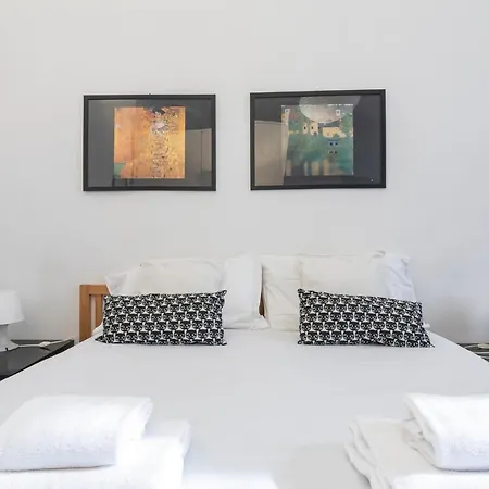 I Host - Monza 20 Apartman *