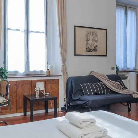 I Host - Monza 20 Apartman